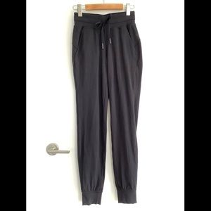 Lululemon Athletica Ready to Rulu 29’’ black pant